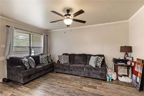 411 Day Ave, Bryan, TX 77801 photo 38