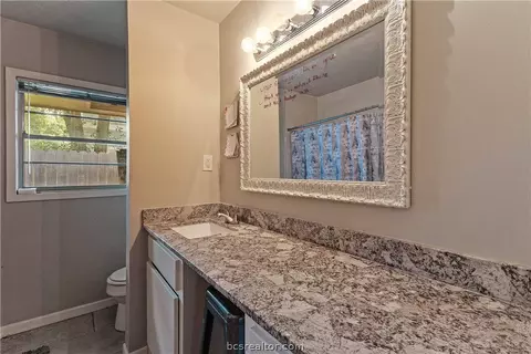 411 Day Ave, Bryan, TX 77801 photo 18