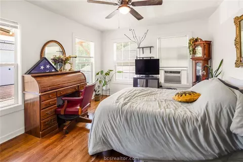Bedroom - 1300 Antone St, Bryan, TX 77803 photo 3 of 3