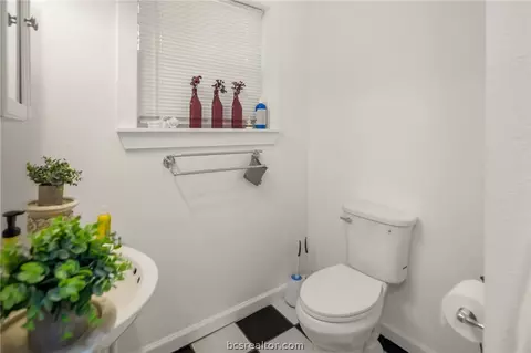 Bath - 1300 Antone St, Bryan, TX 77803 photo 1 of 3