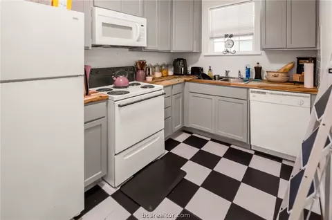 Kitchen - 1300 Antone St, Bryan, TX 77803 photo 1 of 5
