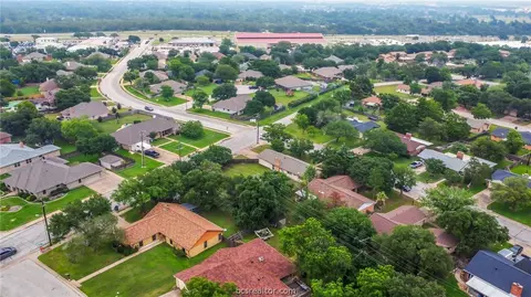 View/Area - 3500 Oak Hill Dr, Bryan, TX 77802 photo 5 of 6