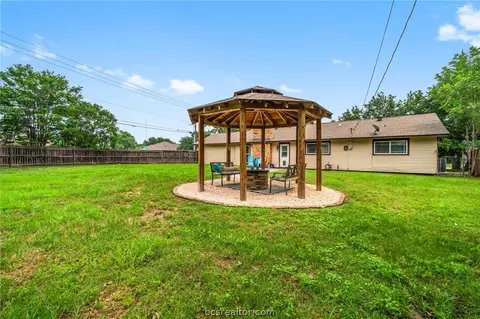 Exterior - 3500 Oak Hill Dr, Bryan, TX 77802 photo 5 of 7