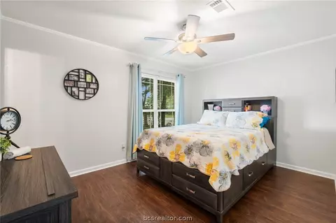 Bedroom - 3500 Oak Hill Dr, Bryan, TX 77802 photo 4 of 5