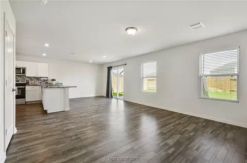 5580 Fox Bluff Dr, Bryan, TX 77807 photo 5