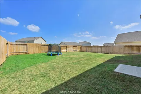 5580 Fox Bluff Dr, Bryan, TX 77807 photo 21