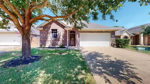 4214 Cripple Creek Ct, College Station, TX 77845
