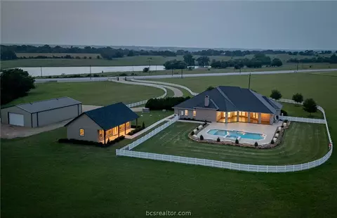 5757 Hwy 90 S Rd, Navasota, TX 77868