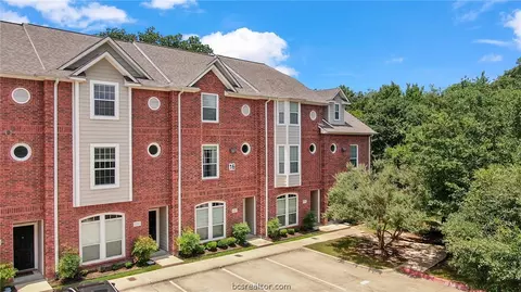305 Holleman #1606, College Station, TX 77840