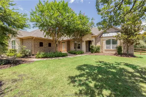 17115 Pawnee, College Station, TX 77845