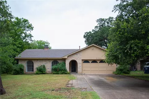 2720 Normand Cir, College Station, TX 77845