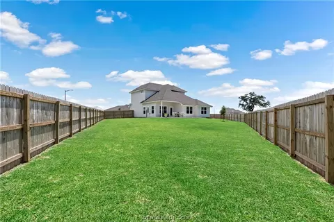 3153 Charge Ln, Bryan, TX 77808 photo 32