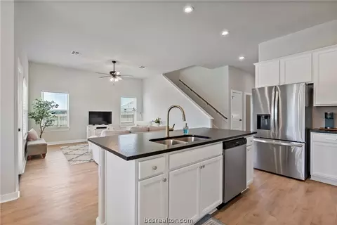 3153 Charge Ln, Bryan, TX 77808 photo 11