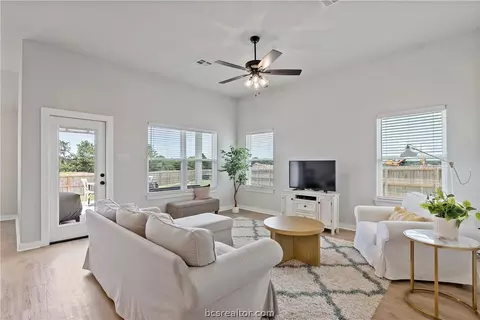 3153 Charge Ln, Bryan, TX 77808 photo 8