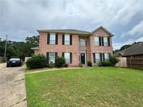 6210 Cromwell Ct, Bryan, TX 77802
