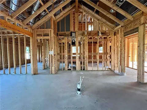 5005 Royal Arch Dr, Bryan, TX 77802 photo 6