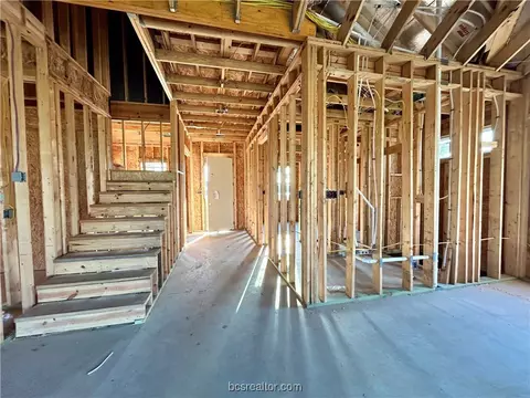 5005 Royal Arch Dr, Bryan, TX 77802 photo 3