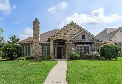 4221 Rock Bend Dr, College Station, TX 77845
