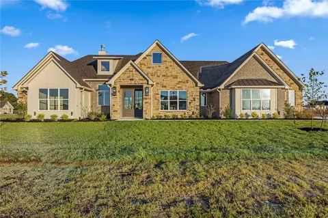 7801 Luke Ct, Bryan, TX 77808