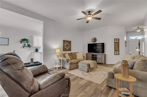2625 Trophy Dr, Bryan, TX 77802 photo 6