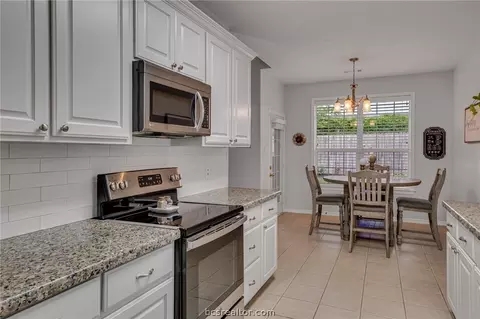 2625 Trophy Dr, Bryan, TX 77802 photo 10