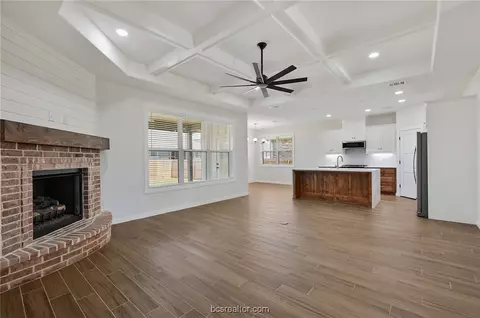 3031 Teller Dr, Bryan, TX 77808 photo 3