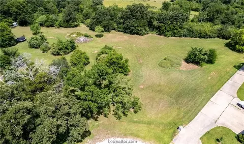 9404 Barrow Ct, College Station, TX 77845