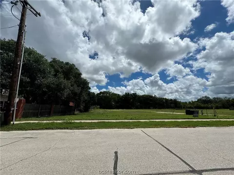 1600 Bennett St, Bryan, TX 77802 photo 1
