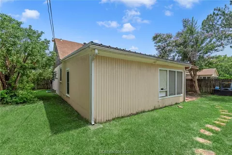 505 E Texas St, Calvert, TX 77837 photo 27