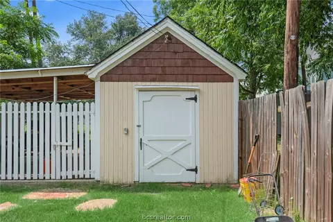 505 E Texas St, Calvert, TX 77837 photo 29
