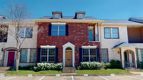 307 Forest Dr, College Station, TX 77840