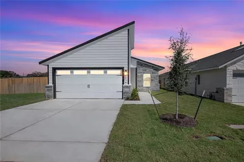 922 Fork Ct, College Station, TX 77845