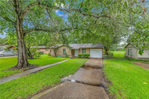 3102 Tennessee, Bryan, TX 77803