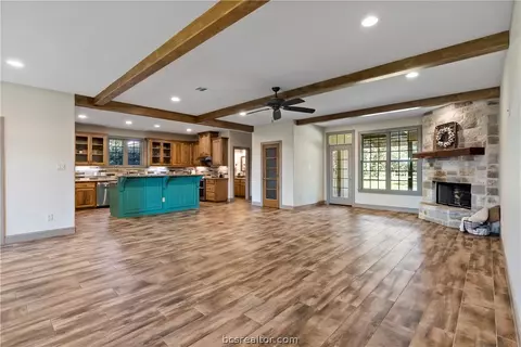 10322 Grassbur Rd, Bryan, TX 77808 photo 8
