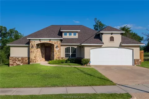 2013 Lexi Ln, Bryan, TX 77807 photo 2