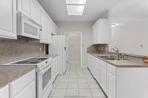 Kitchen - 2607 Trophy Dr, Bryan, TX 77802 photo 1 of 3