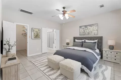 Bedroom - 2607 Trophy Dr, Bryan, TX 77802 photo 6 of 9