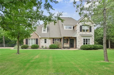 17880 Ranch House Rd, College Station, TX 77845