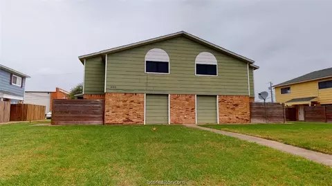 1809 Treehouse C, College Station, TX 77845
