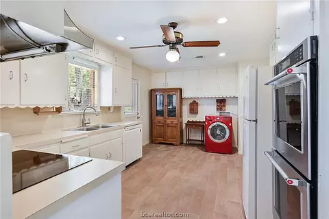 Kitchen - 2600 Melba Cir, Bryan, TX 77802 photo 1 of 2
