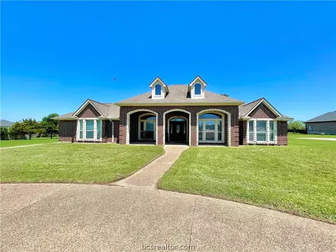 4017 Austins Estates Dr, Bryan, TX 77808