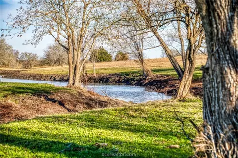 18866 Bosse Rd, Washington, TX 77880