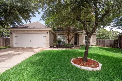 4201 Arundel Ct, College Station, TX 77845