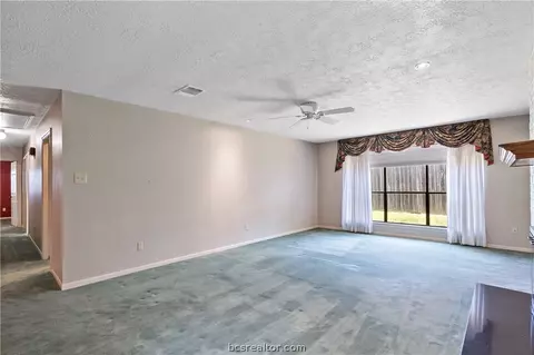 2921 Braeburn St, Bryan, TX 77802 photo 8