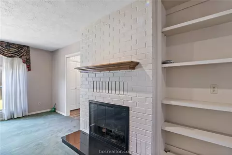 2921 Braeburn St, Bryan, TX 77802 photo 9