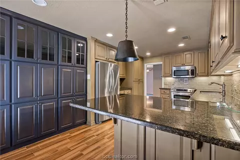 2921 Braeburn St, Bryan, TX 77802 photo 14