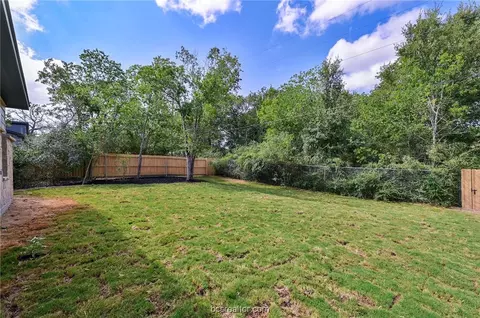 3906 Nagle St, Bryan, TX 77803 photo 31