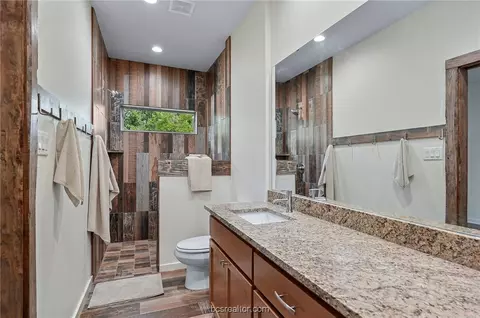 3906 Nagle St, Bryan, TX 77803 photo 18