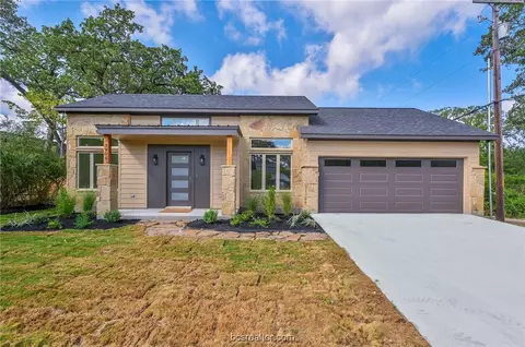 3906 Nagle St, Bryan, TX 77803 photo 2