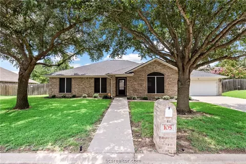 105 Edna Ln, Caldwell, TX 77836